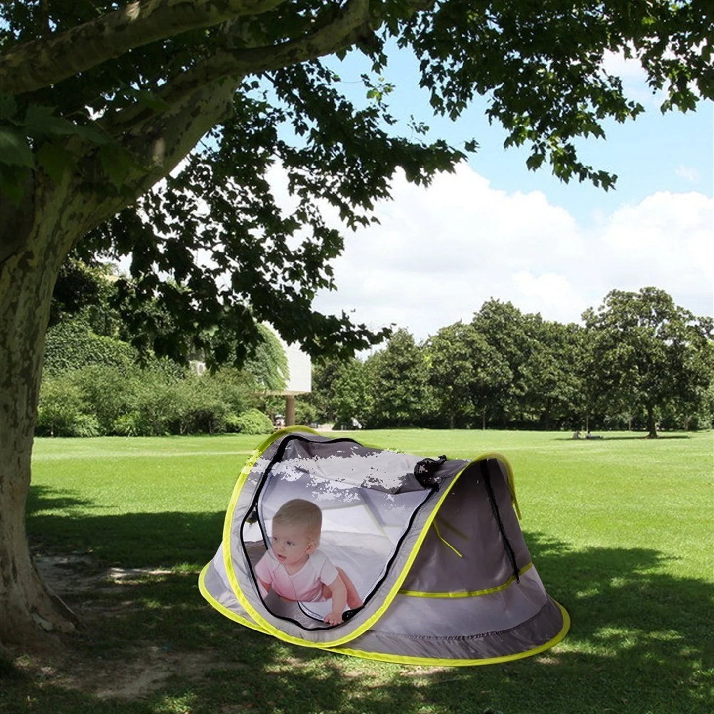 Yobooom Pop-Up Beach Tent.